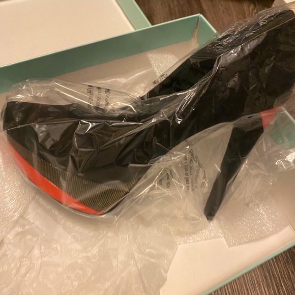 Jessica Simpson shoe - Picture 8 of 15